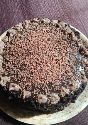 अंड्याचा चॉकलेट केक (chocolate cake recipe in marathi) रेसिपी चे मुख्य फोटो