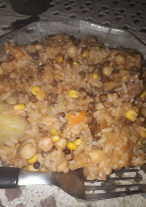 Una foto de Guiso de arroz con lenteja