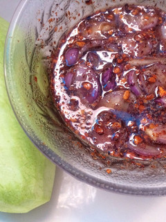 A picture of Mango with Sweet Fish Sauce and Shrimp Paste.