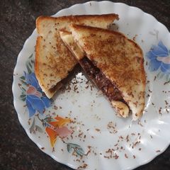 A picture of Nutella Banana Toast.