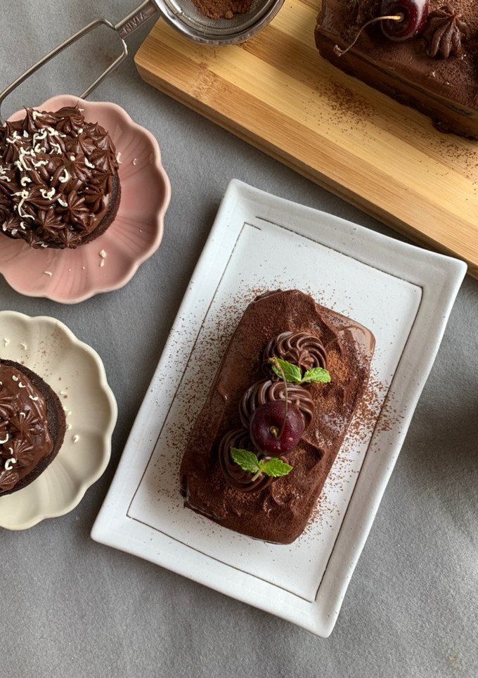 A picture of No Oven Decadent Chocolate Cake.