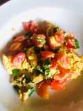 Huevos revueltos 🍅🌱