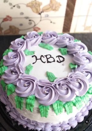 A picture of Cream cake.
