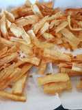 Cassava Crisps infused with Garlic