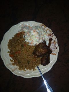 Soyayyar shinkafa da soyayyen naman kaza mai da hadin kosilo ainihin hoton girkin