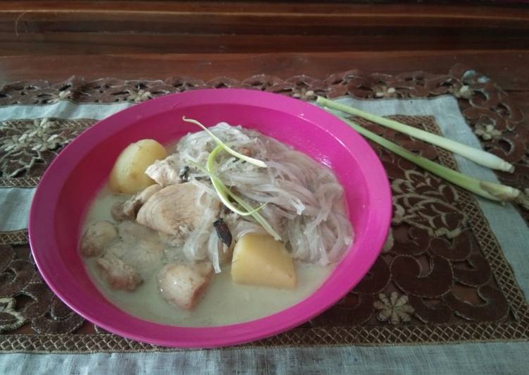 Opor ayam bumbu Kambing ala "Dapur Mayang"