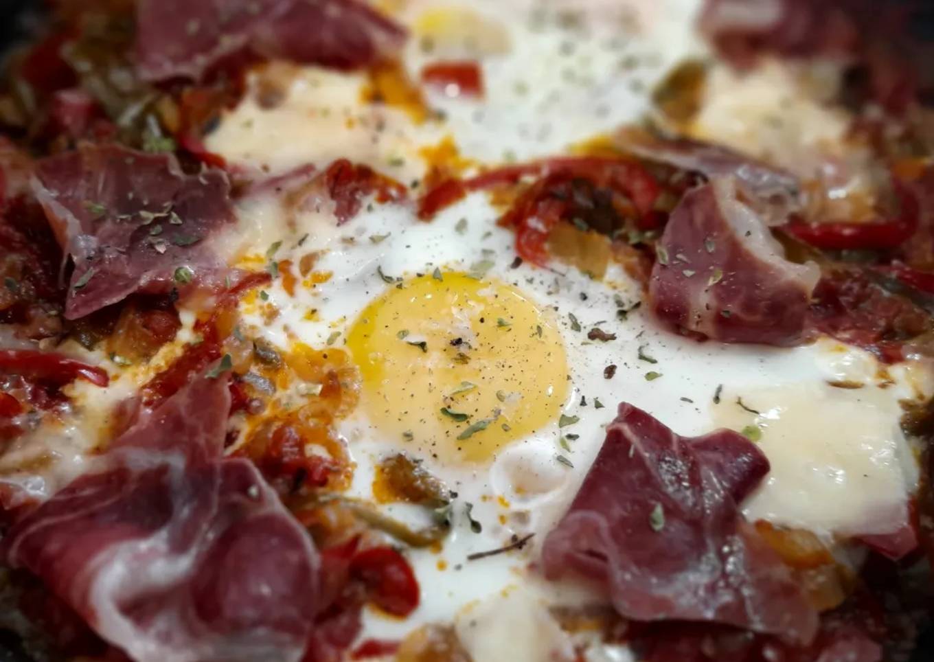 Huevos al plato con jamón