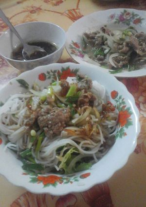 Hình của món Bún xì dâù.