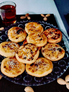 عکسی از دستور کلوچه عسلی 😋😋😋🐝🐝🐝🐝