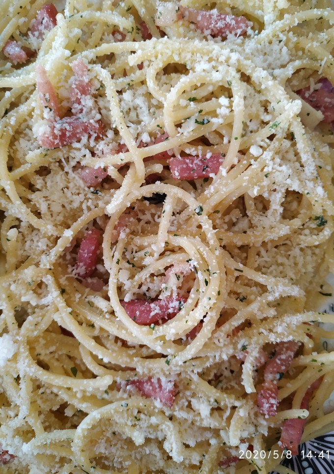 Una foto de Espaguettis alla Gricia