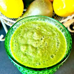 A picture of Apple & Mango Smoothie 🥭 🍏.