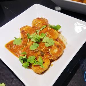 Albóndigas de pavo con toque thai en salsa picante y quinoa