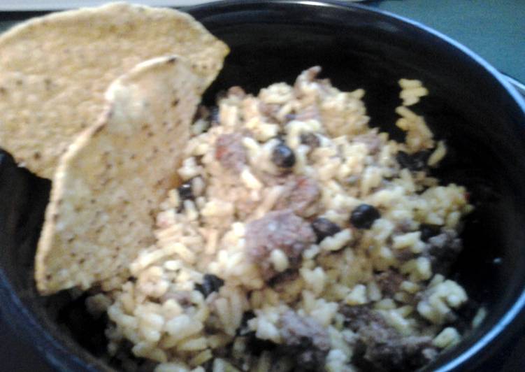 yellow rice &amp; ground beef