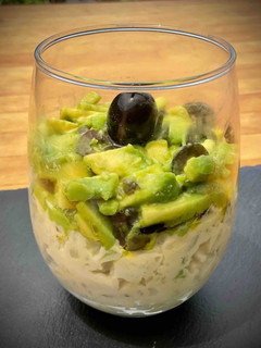 Una foto de Ensaladilla de Patata y Aguacate
