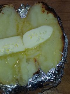 Una foto de Papas al plomo con manteca