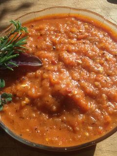 Una foto de Salsa asada picante (un chimichurri distinto)