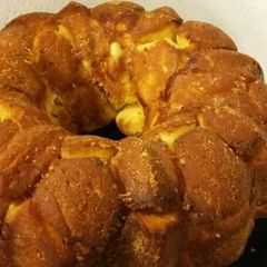 A picture of Easy Garlic Butter Monkey Bread.