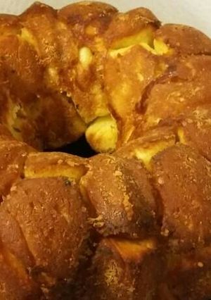 A picture of Easy Garlic Butter Monkey Bread.