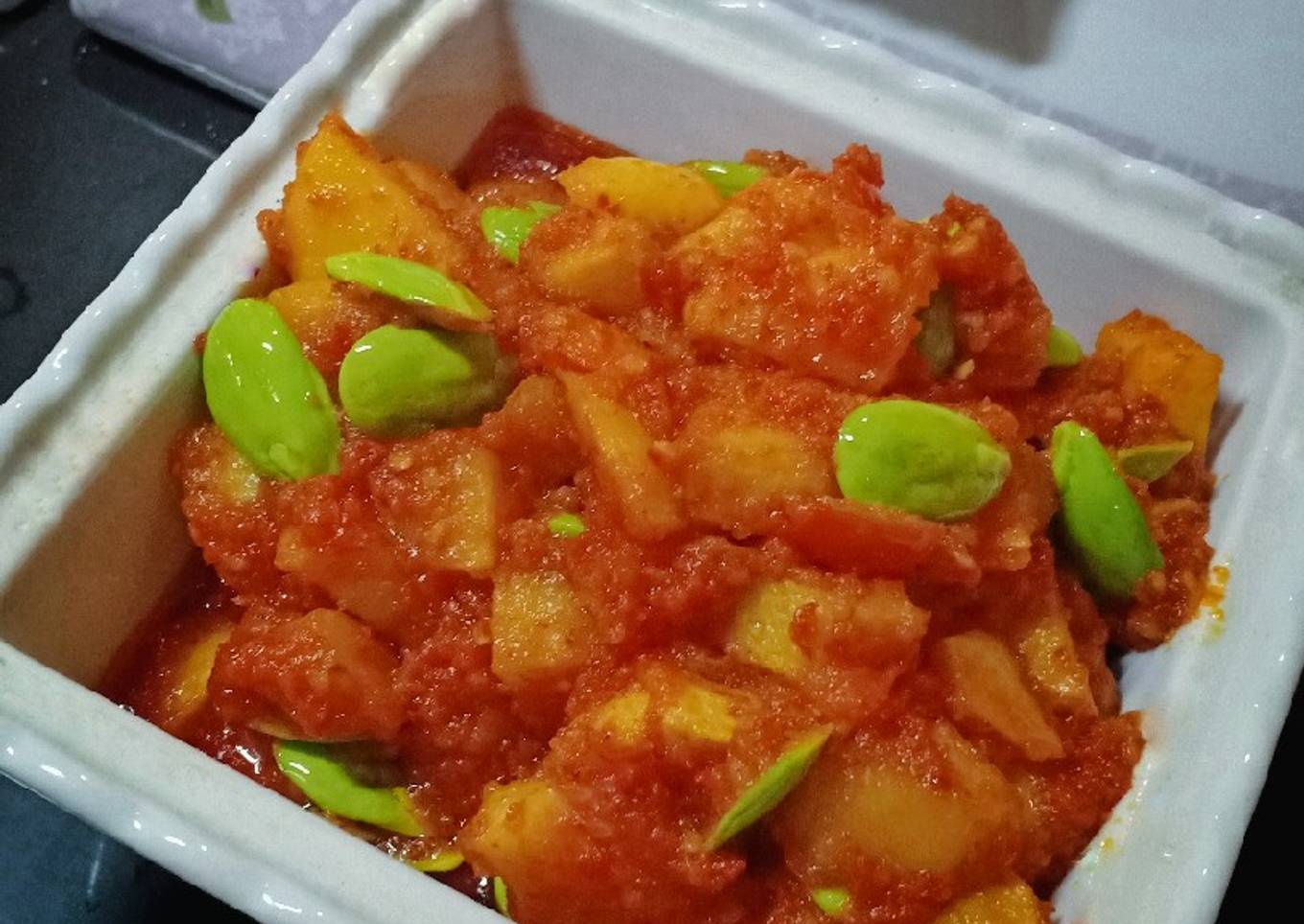 Sambal goreng kentang pete
