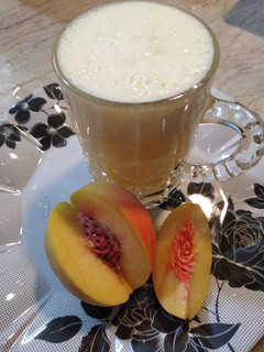A picture of Peach juice.