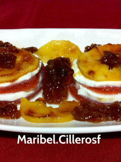 Una foto de Milhojas de membrillo, queso fresco y manzana