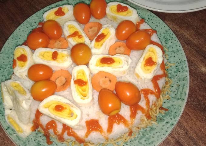 Wajib coba! Cara  bikin Cake mie (kue ulang tahun mie) yang gurih