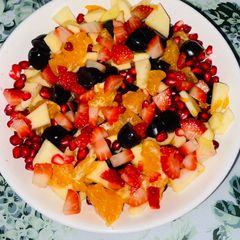 A picture of Mix fresh fruit bowl.