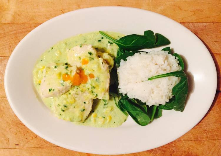 Pechuga de pollo con crema de Elote y Espinaca