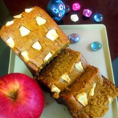 A picture of Apple Cake.