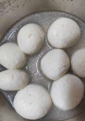 A picture of Sweet and spongy rasgulla.