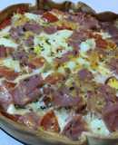 Tarta de jamón, queso, tomate y huevo