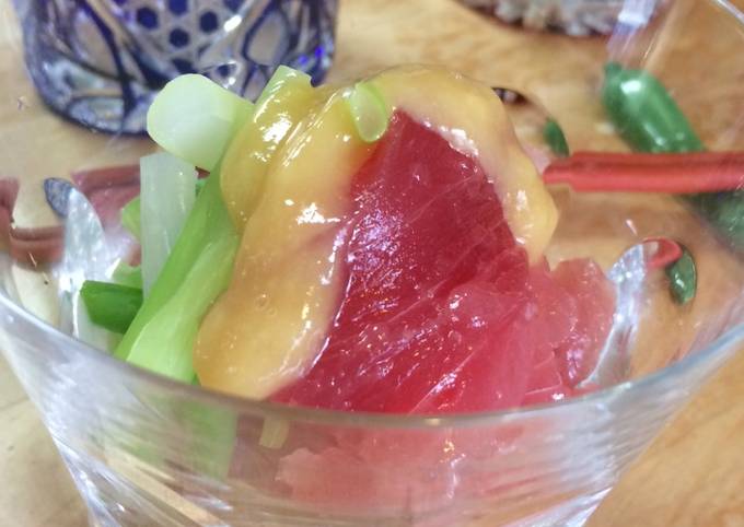 Leek and tuna salad with vinegar and miso (negi to magurono nuta)