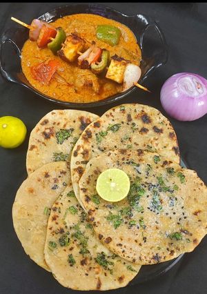 A picture of Paneer tikka masala.