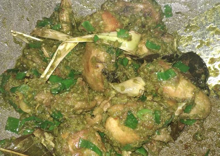 Cara Gampang Menyiapkan Ayam sambel ijo Anti Gagal