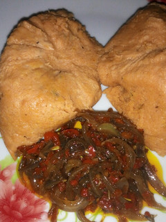 A picture of Moimoi with Pepper sauce.