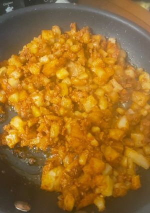 A picture of Chorizo w/Papas.