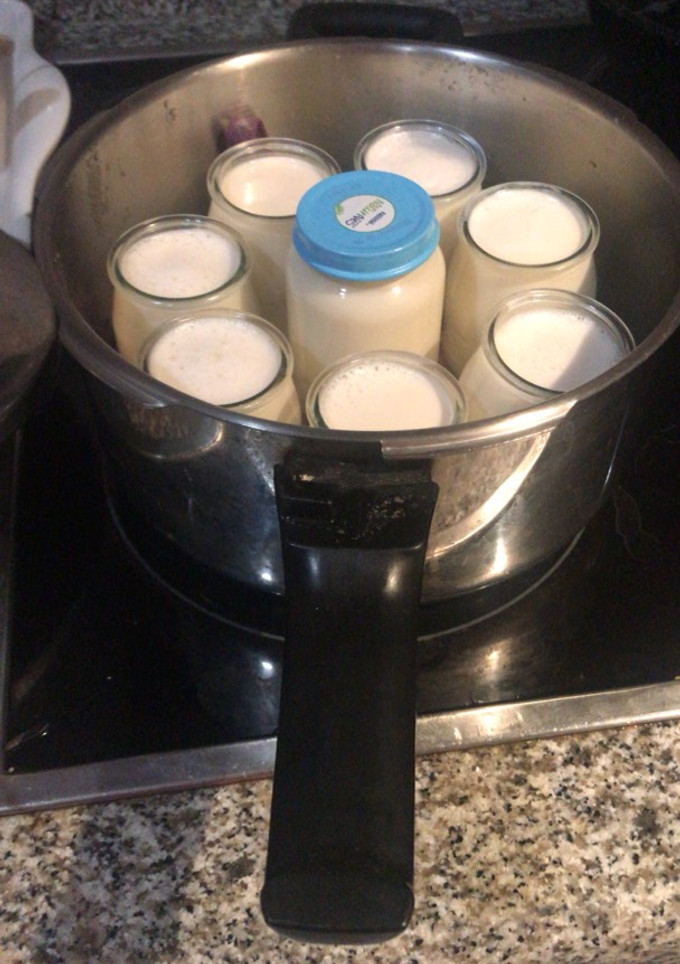 Una foto de Yogur casero olla exprés