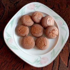 A picture of Cocoa naan khatai.