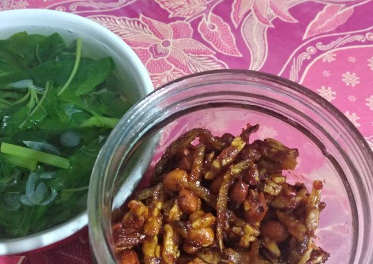 Bahan Kering Tempe, Kacang &amp; Teri | Resep Bumbu Kering Tempe, Kacang &amp; Teri Yang Sempurna