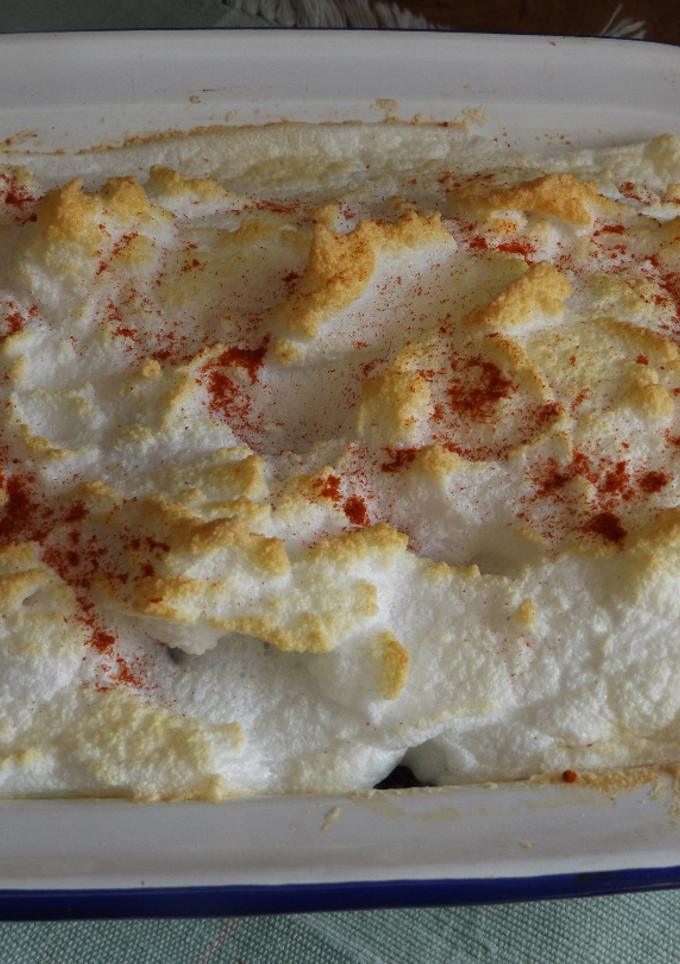 Una foto de Pastel merengado de brécol