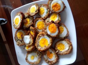 Hình của món Thịt bọc trứng chiên xù.