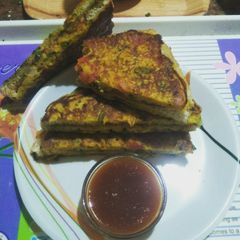 A picture of Besan masala toast.