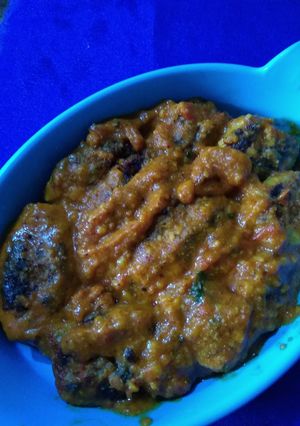 ભરેલા પરવળ(bhrela parval recipe in Gujarati) રેસીપી મુખ્ય ફોટો