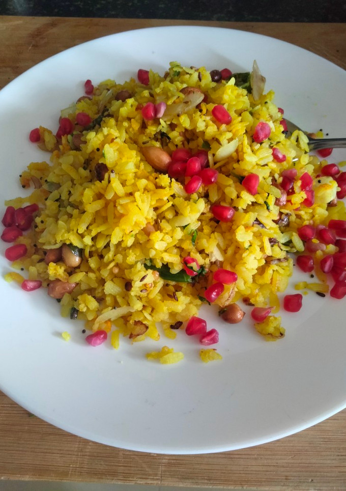 A picture of Kanda poha.