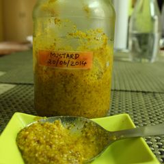 A picture of English Mustard.