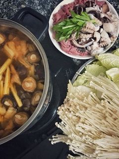 Hình của món Lẩu kim chi.