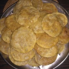 A picture of Foxtail millet sweet puri.