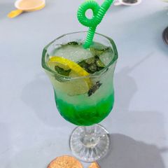 A picture of Moctail.