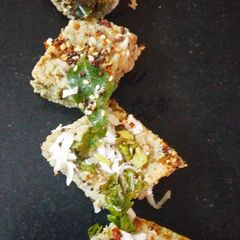 A picture of Hara moong dhokla.