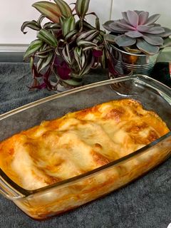Una foto de Canelones de jamón serrano